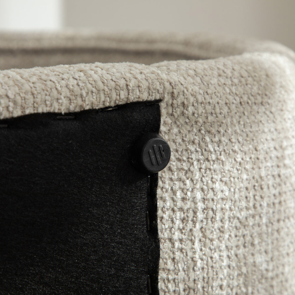 52.17"Wide Chenille Upholstered Bench for Bedroom End of Bed,Modern Shoe Bench for Entryway,equipped with an iron frame,Dining Room, Living Room,Bedroom,Wheat